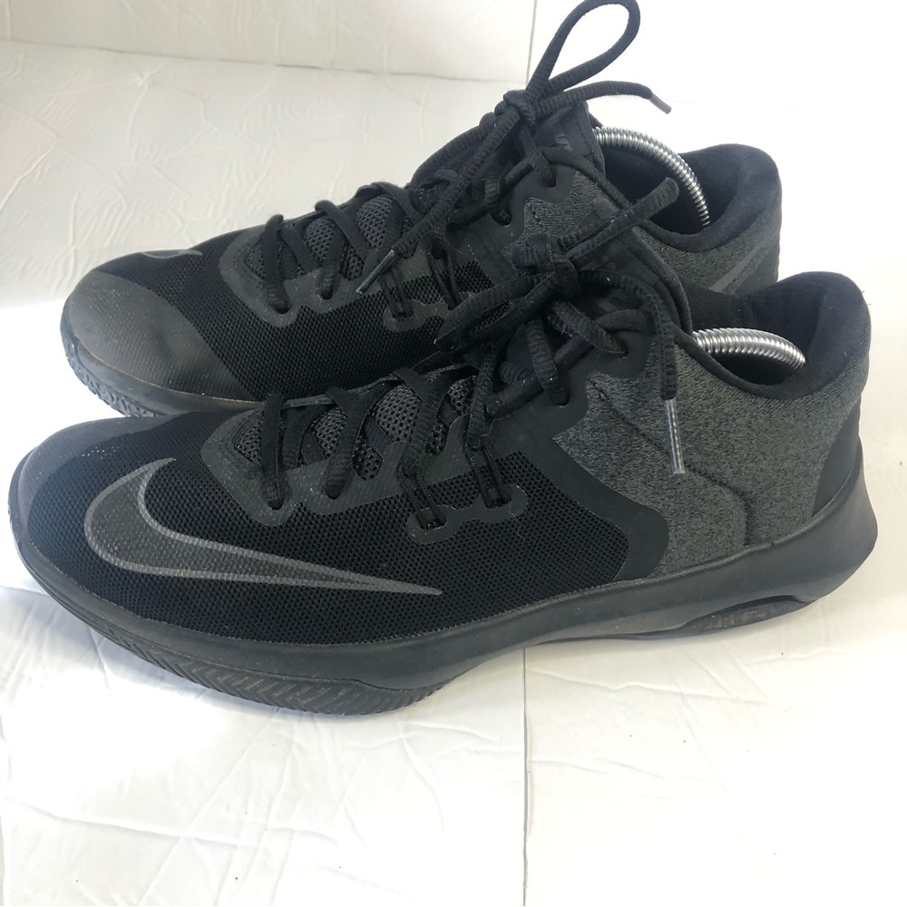 Nike Shoes Mens 9.5 Air Versitile II NBK Basketball  AA3819-002 Grey Black